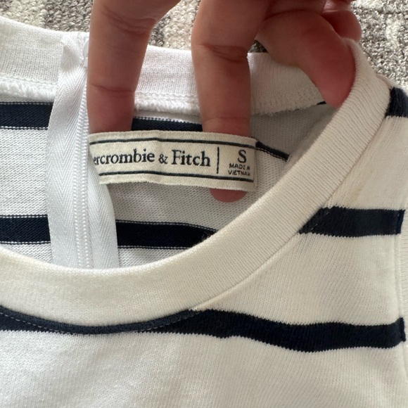 EUC S Abercrombie & Fitch Navy and White Striped Crop Tank Top back zipper - Picture 3 of 7